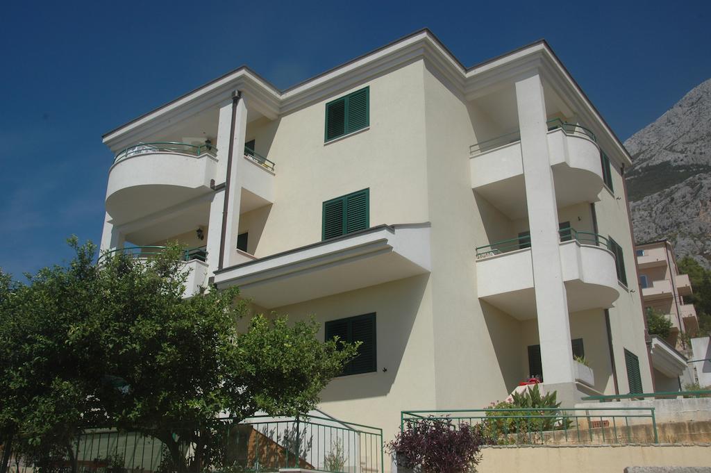 Apartments Katarina 2 Макарска Экстерьер фото