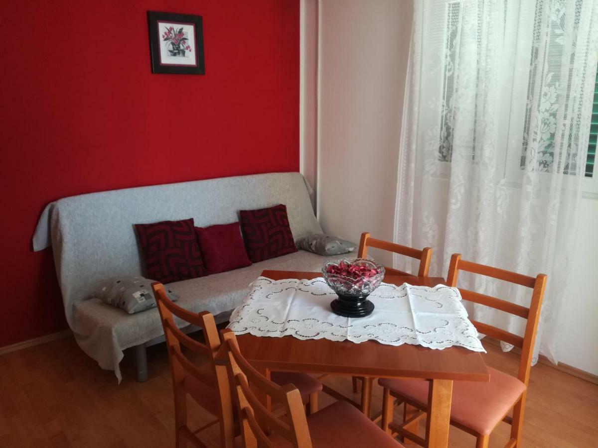 Apartments Katarina 2 Макарска Экстерьер фото