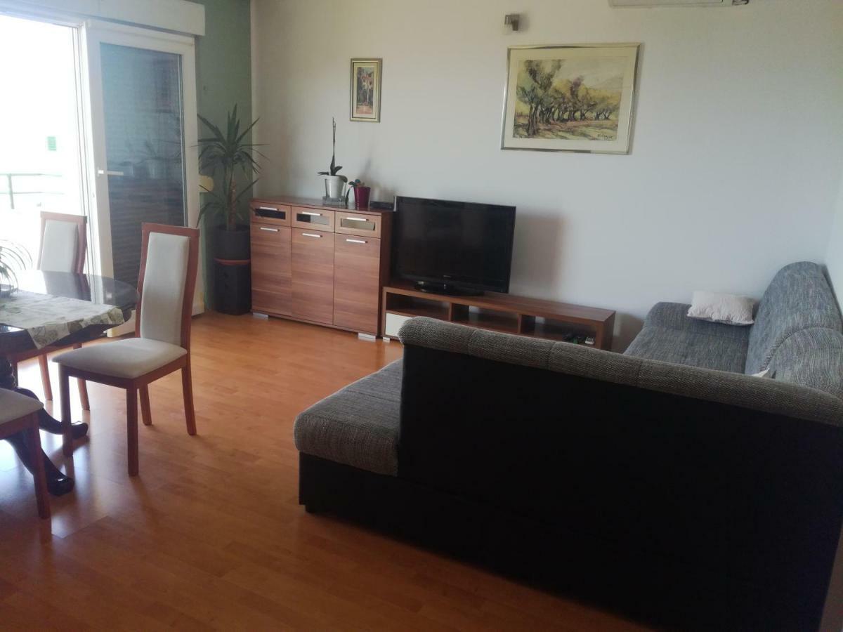 Apartments Katarina 2 Макарска Экстерьер фото